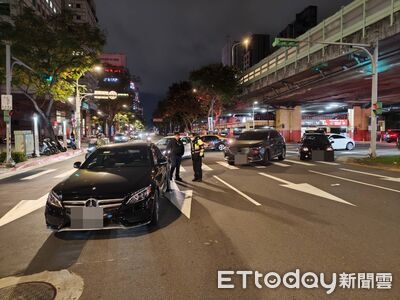 快訊／北市行人過馬路被車撞倒「賓士再輾過」　宣告不治