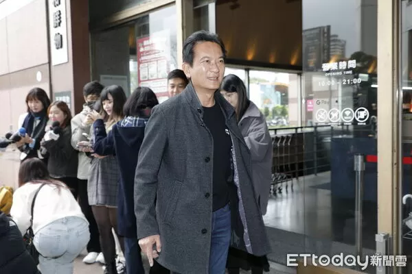 ▲▼民進黨中常會前台南立委郭國文、林俊憲陸續到場。（圖／記者湯興漢攝）