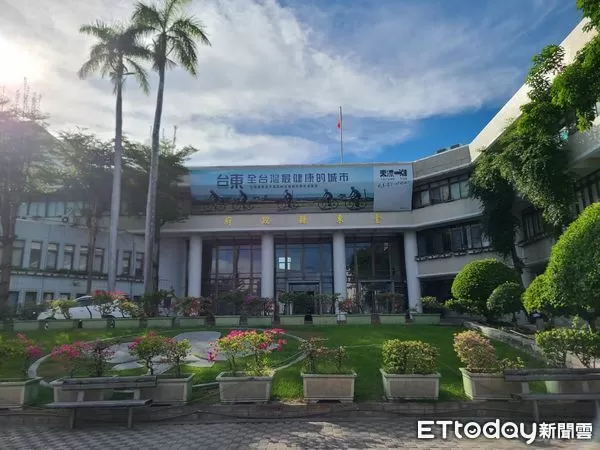 ▲台東縣政府推動家戶屋頂太陽光電補助計畫，鼓勵民眾設置再生能源。（圖／記者楊晨東翻攝）