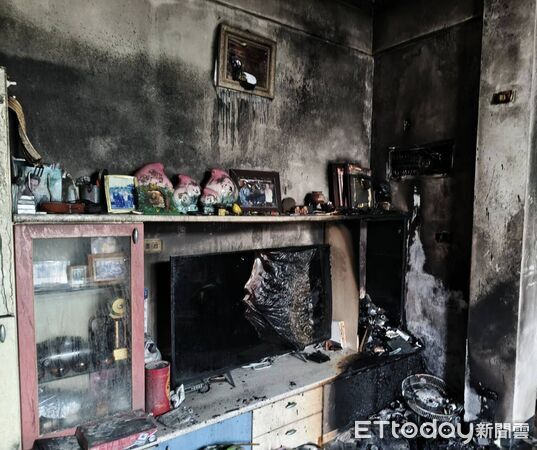 ▲▼火災現場畫面。（圖／金門縣消防局提供）