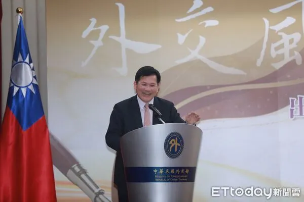 ▲▼外交部與國史館合作出版外交史料專書簽約啟動儀式。（圖／記者周宸亘攝）