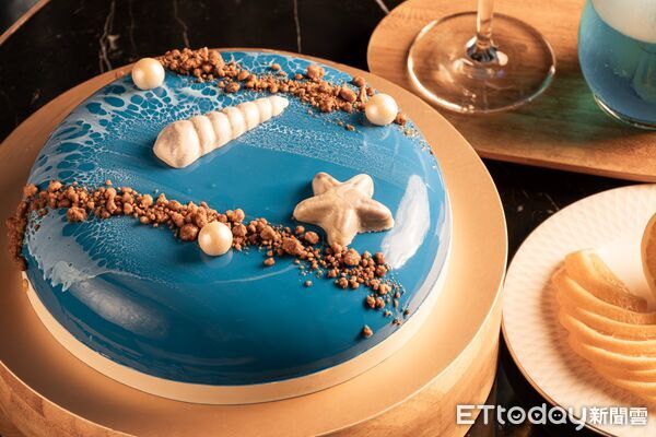 ▲Delicatesse洲際烘焙坊限定推出「海洋橙花檸檬蛋糕」。（圖／高雄洲際提供）