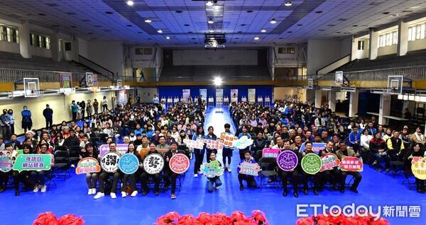 ▲台南市教育局在中西區協進國小舉辦221世界母語日表揚典禮，表揚推動本土語言有功的學校、教師與學生。（記者林東良翻攝，下同）