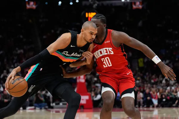 ▲溫班亞瑪慘寫本季進攻端最糟一役，單場21投僅5中。（圖／達志影像／美聯社）