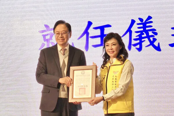 ▲周矢綾接任桃園市警局志工大隊長