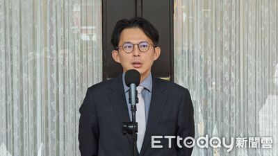 批卓榮泰龜縮辯論沒擔當　黃國昌：白軍購特別條例週末開會後定稿