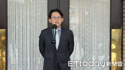 攜走軍購機密75秒被民進黨告　黃國昌：這群法盲不要秀下限