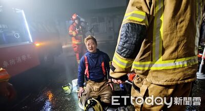 詹能傑救人倒下！義消爬出火場跪地急喊：他沒呼吸了　鼻酸畫面曝
