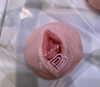 南韓「18禁形狀」甜點意外爆紅！網友嚇壞喊好色　烘焙品牌出手了