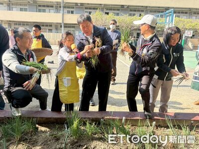 打造從土地到餐桌的學習場域　台南市安慶國小「小蔥房」食農教室揭牌