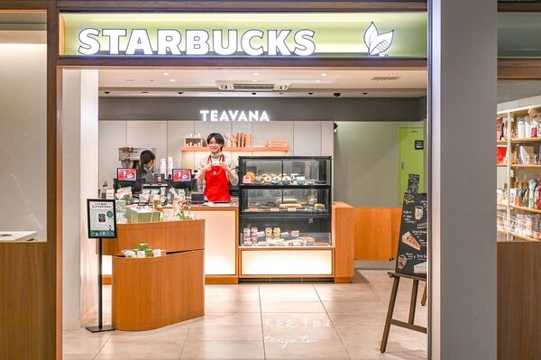 ▲▼TEAVANA 星巴克茶瓦納門市 天神站店。（圖／部落客周花花授權提供）