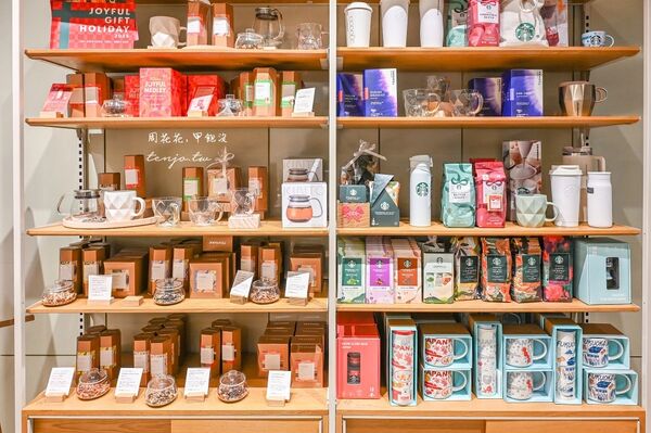 ▲▼TEAVANA 星巴克茶瓦納門市 天神站店。（圖／部落客周花花授權提供）