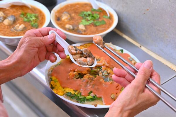 ▲▼正兆蚵仔煎。（圖／部落客橘子狗愛吃糖授權提供）