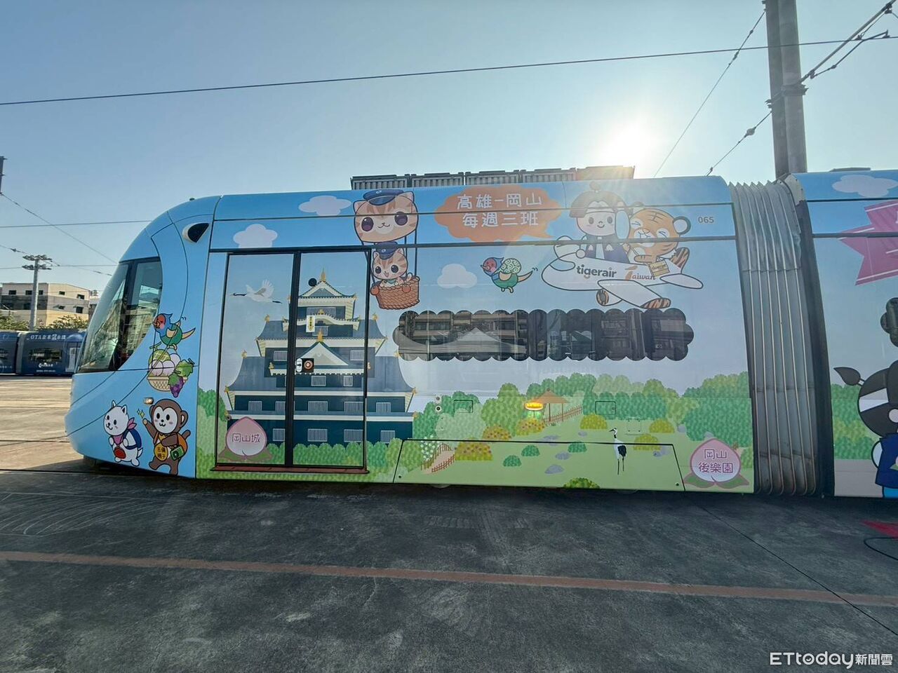 期間限定!台灣虎航X日本岡山縣彩繪輕軌 車廂內3大吉祥物入座
