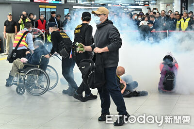 收細胞簡訊別慌張！　捷運大橋頭、三重國小站明辦理攻擊演練