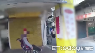 北市輪椅翁街頭迷路神情空洞　熱心警一路護送返家