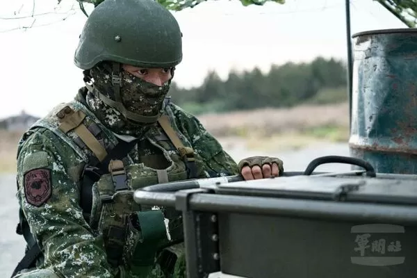 陸軍39化學兵群作戰計畫演練　煙幕掩護打擊部隊作戰任務