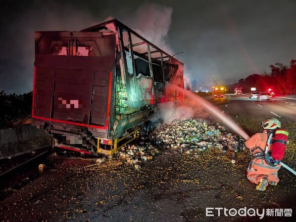 ▲▼新竹國道一號火警。（圖／記者楊永盛翻攝）