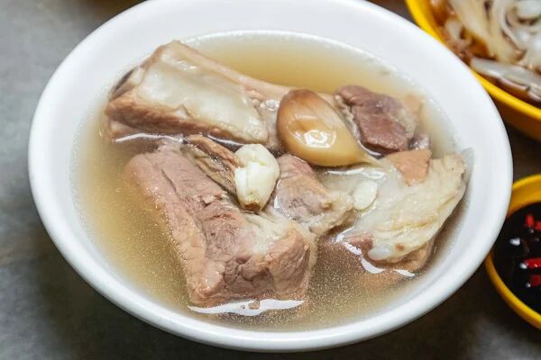 ▲▼馬里士他肉骨茶。（圖／部落客美熊很愛吃授權提供）