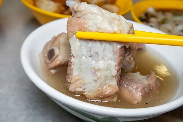 ▲▼馬里士他肉骨茶。（圖／部落客美熊很愛吃授權提供）