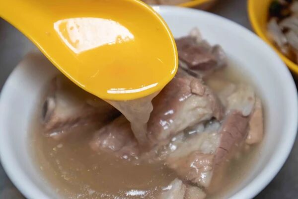▲▼馬里士他肉骨茶。（圖／部落客美熊很愛吃授權提供）