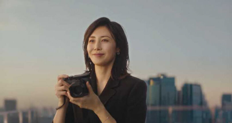 52歲依舊是氣質天花板！松嶋菜菜子新日劇《米之女：國稅局資料調查課》帥氣短髮回歸，揭秘「不努力節食」的優雅保養哲學