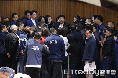 不要在國會！　立院要跟卓榮泰「3對3電視辯論」逕付二讀