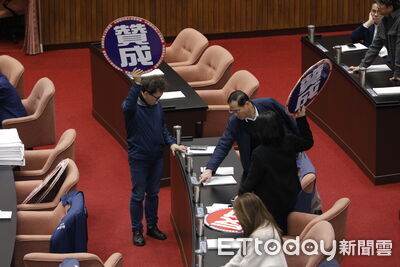 要求賴清德赴立法院國情報告1.25兆軍購　藍白挾人數優勢表決通過