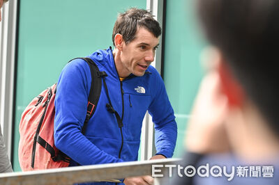 霍諾德坦言「台北101」非首選　親筆打動賈永婕今徒手攀爬