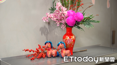 過年插花老像大蔥？冠軍花藝師教你居家佈置「瓶花不翻車」3 招