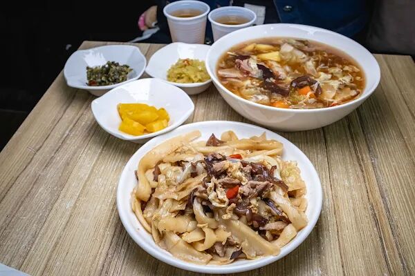 ▲▼老五刀削麵。（圖／部落客美熊很愛吃授權提供）