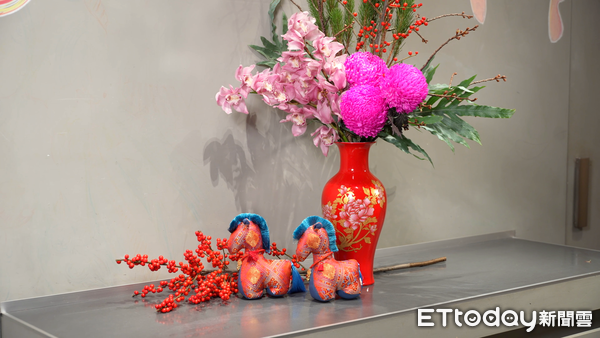 ▲▼過年居家花藝布置#1,蔓綠絨花卉,羅凱云。（圖／記者姜國輝攝）