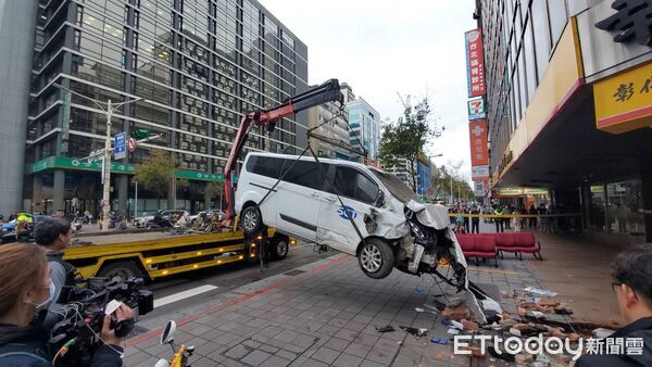 ▲▼三立採訪車             。（圖／記者黃彥傑攝）