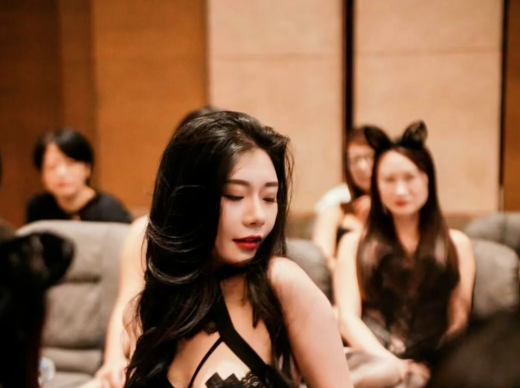 ▲▼黑白顛性商課程。（圖／翻攝自微博）