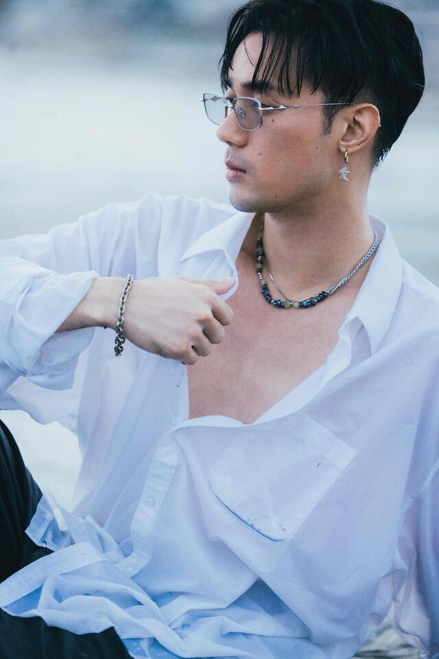 ▲▼TRASH博文推出個人首本聲景寫真輯《Play Bass Boy》。（圖／華納提供）