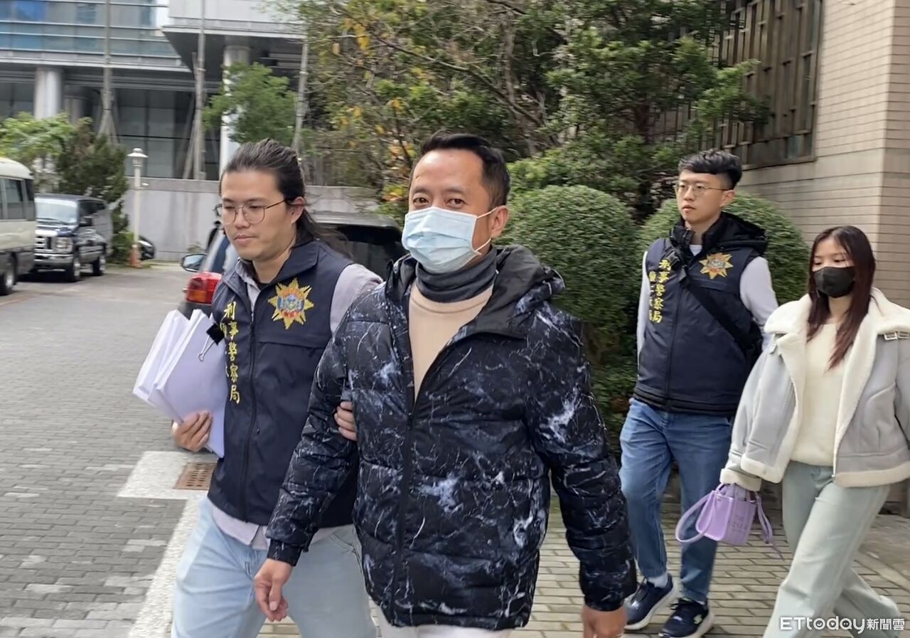 快訊/移送畫面曝!聖石金業公關長海削千萬 1男3女上2車前往北檢