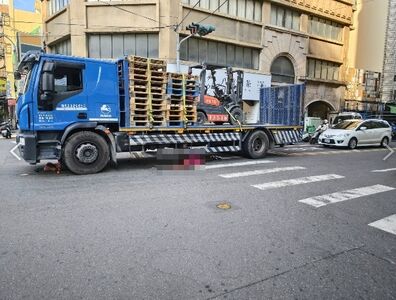 快訊 ／彰化驚悚車禍！貨車起步輾過買菜婦　臟器外露慘死