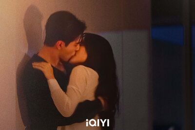 陸劇男神雪中擁吻爆紅女星！一路親回家「轉圈牆咚」激烈到出意外