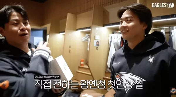 ▲王彥程與盧施煥見面。（圖／Eagles TV）