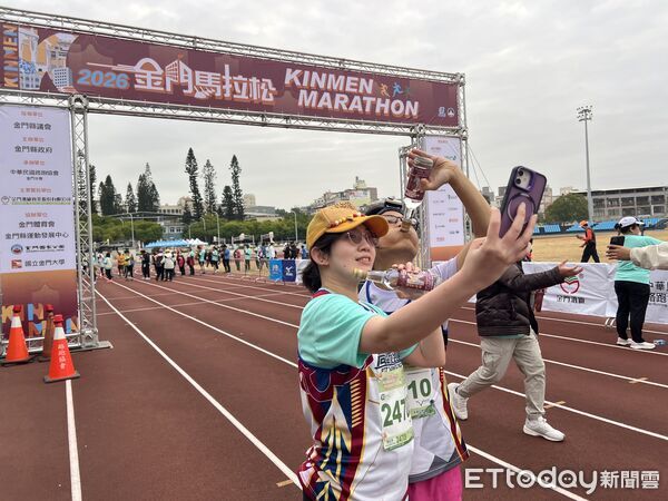 ▲▼2026金門馬拉松第一天休閒組賽事盛大開跑。(圖／記者鄭逢時攝)