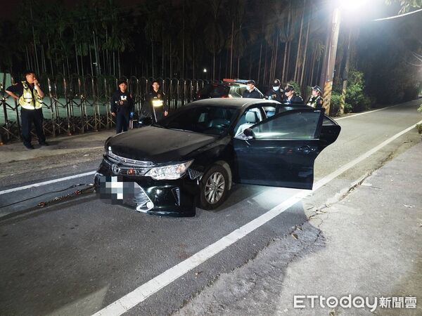 ▲▼屏東通緝犯駕車撞警，警連開7槍。（圖／記者陳崑福翻攝）