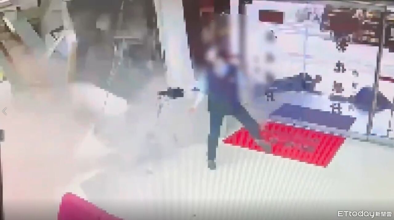 彰銀挨撞內部視角畫面曝!如遭轟炸瞬間爆開...警衛驚險逃死