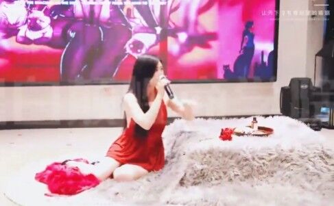 ▲▼周媛開設的學院設情境實戰房、教Dirty talk與親密互動。（翻攝自Ｘ）