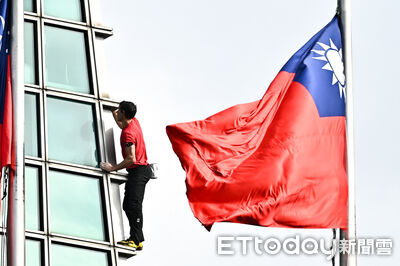 霍諾德攀頂101！蔣萬安被罵收割功勞　賈永婕「霸氣1句」打臉酸民