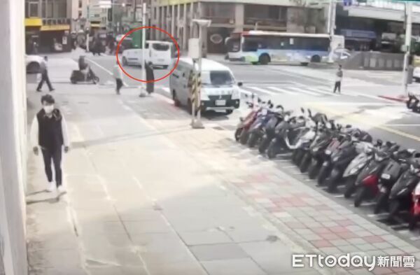 ▲死者家屬到場。（圖／記者楊熾興翻攝）