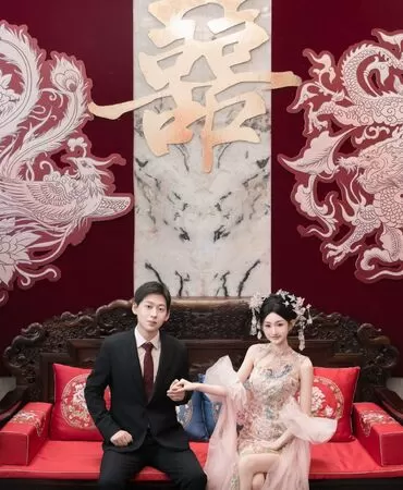 ▲▼陸女歌手閃嫁豪門7天就翻車！老公爆出軌《創造營》正妹。（圖／翻攝自微博）