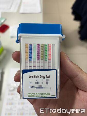 ▲▼3名員警攔截將溫男壓制逮捕，溫男拒檢加速逃逸，溫男經唾液檢測驗出安非他命陽性             。（圖／記者陳以昇翻攝）