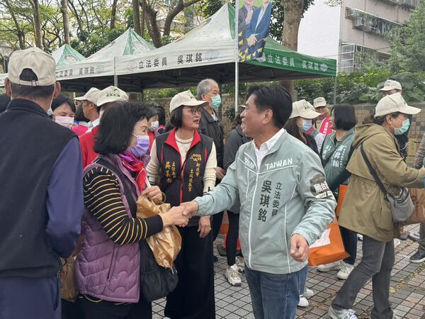 ▲▼民進黨立委吳琪銘兒子吳昇翰土城造勢。（圖／立委吳琪銘國會辦公室提供）