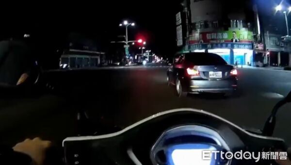 ▲▼國道玩命關頭。（圖／記者許宥孺翻攝）