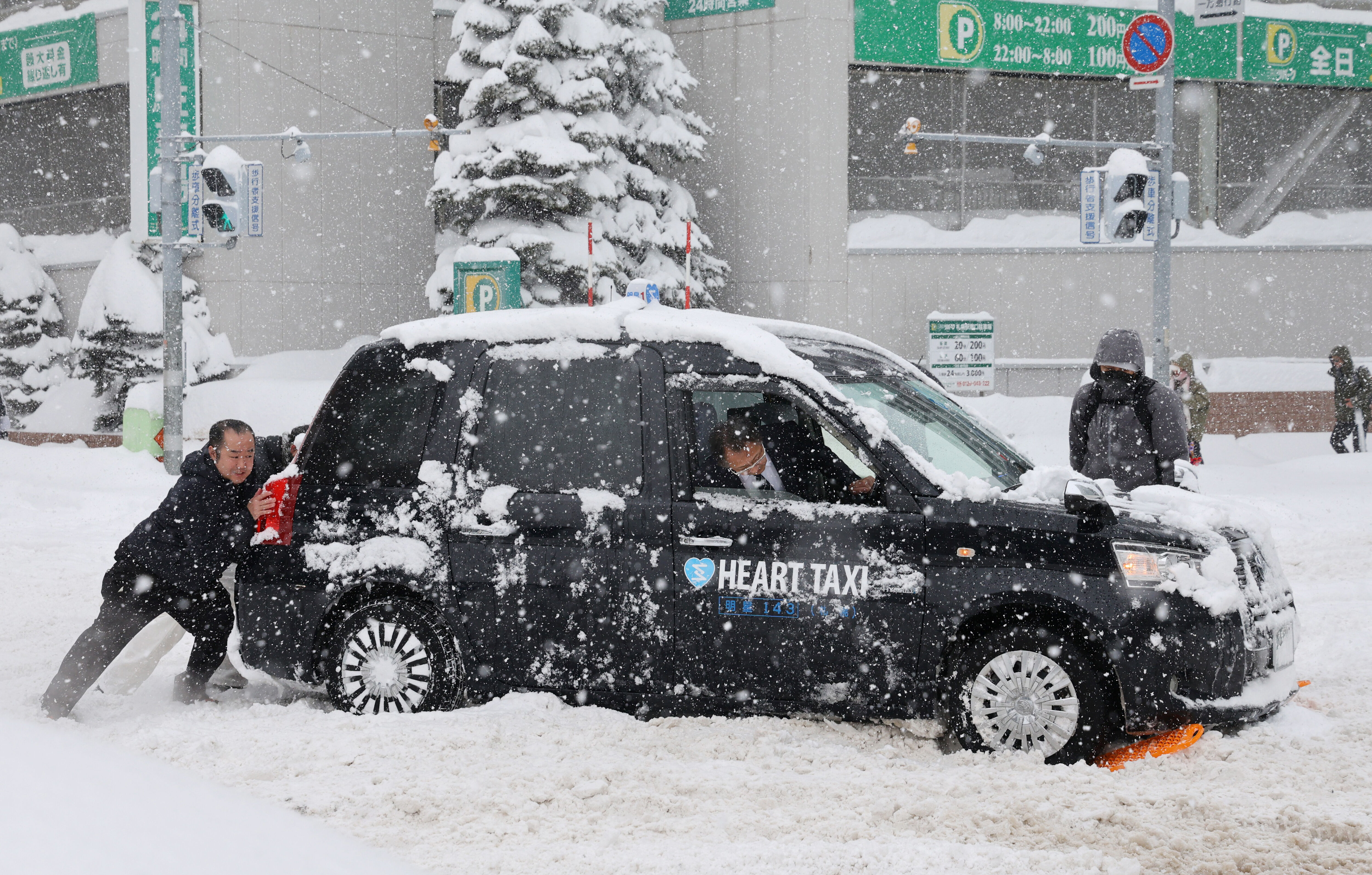 ▲▼北海道暴雪。（圖／達志影像／美聯社）